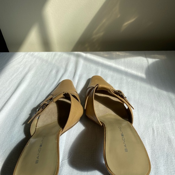 Bandolino Slides Tan Silver Buckle - Picture 5 of 12